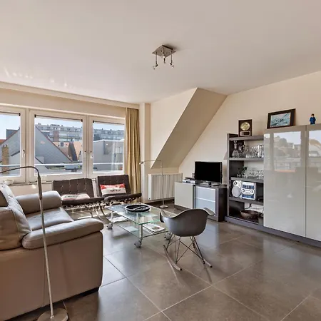 Icarus 0502 P-235 Nieuwpoort